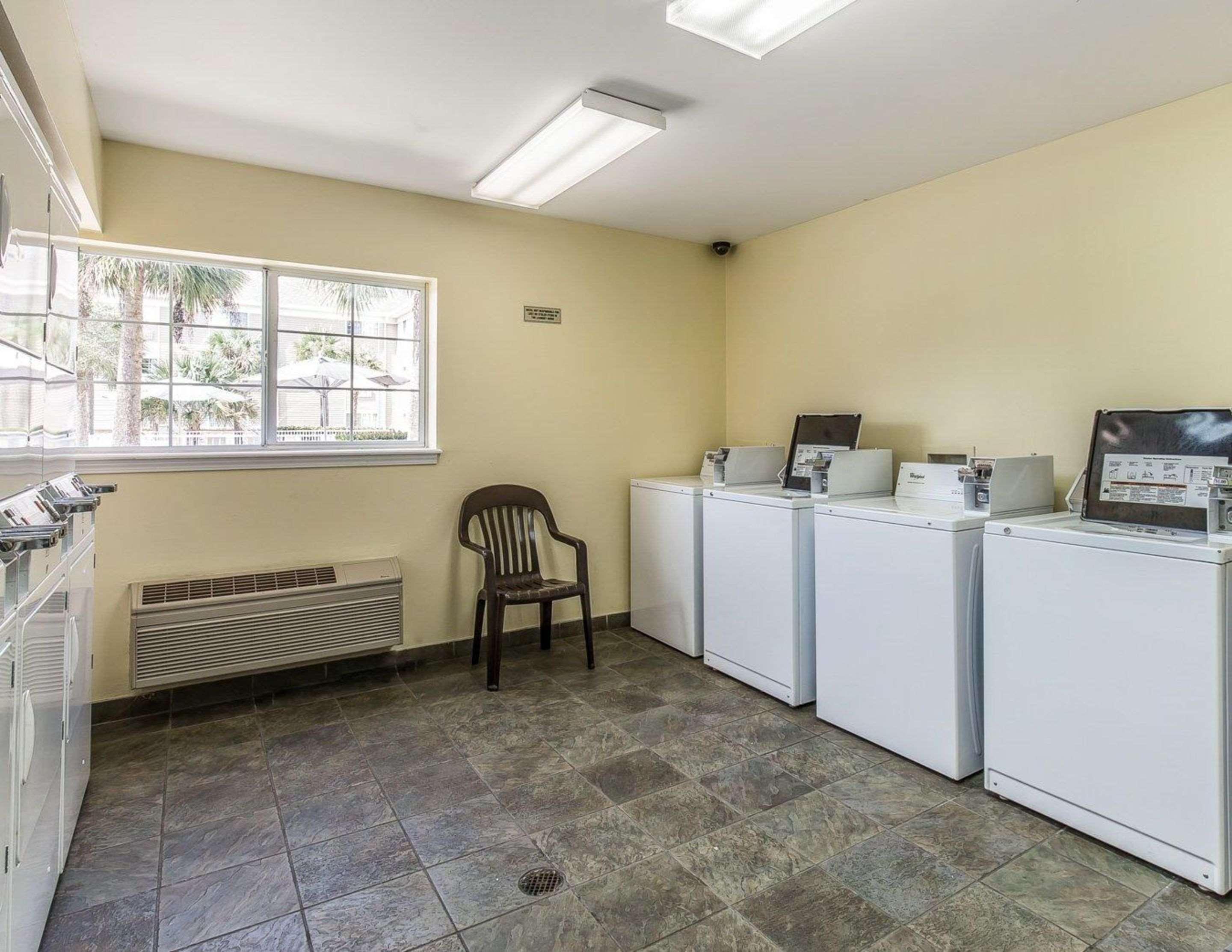 Suburban Studios Fort Myers Cape Coral Екстериор снимка