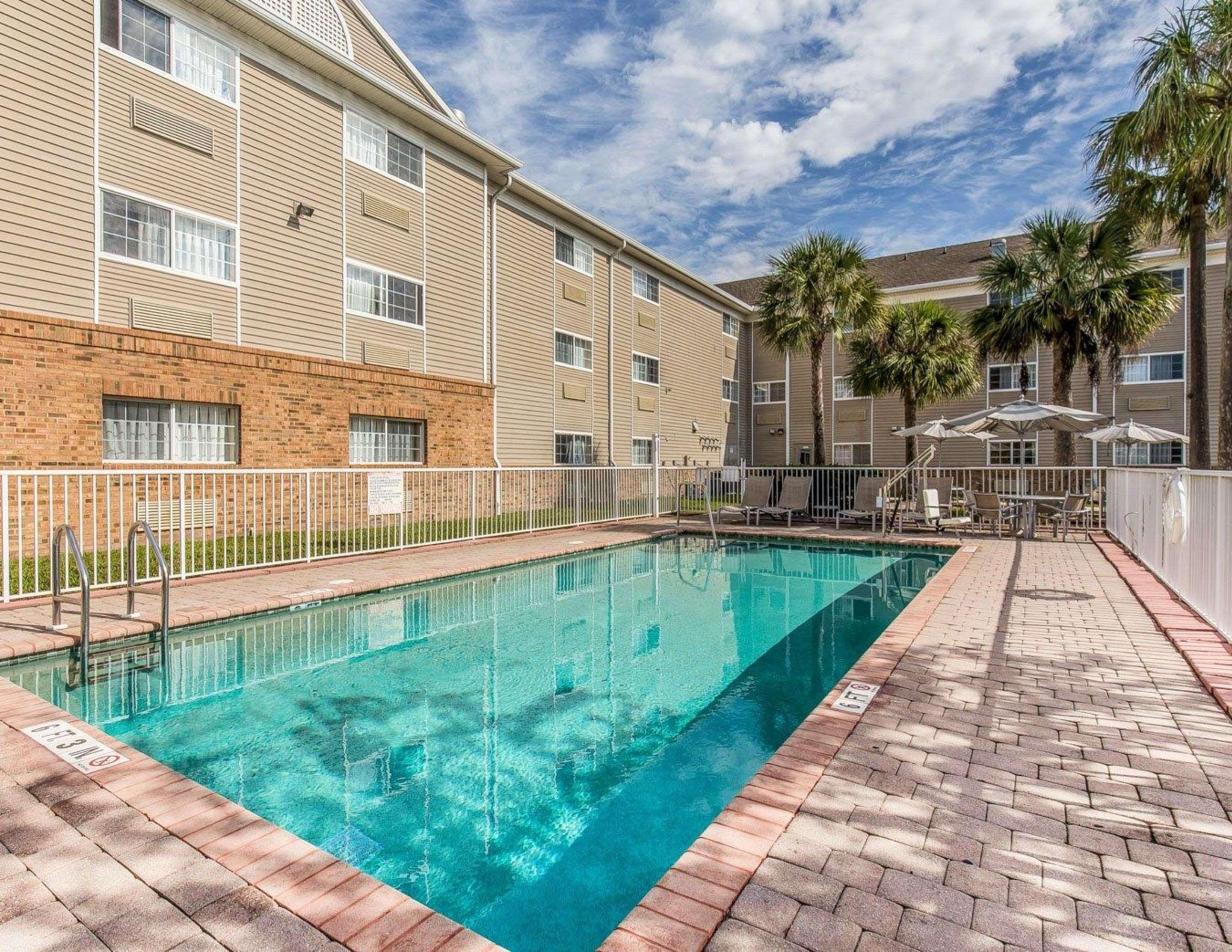 Suburban Studios Fort Myers Cape Coral Екстериор снимка