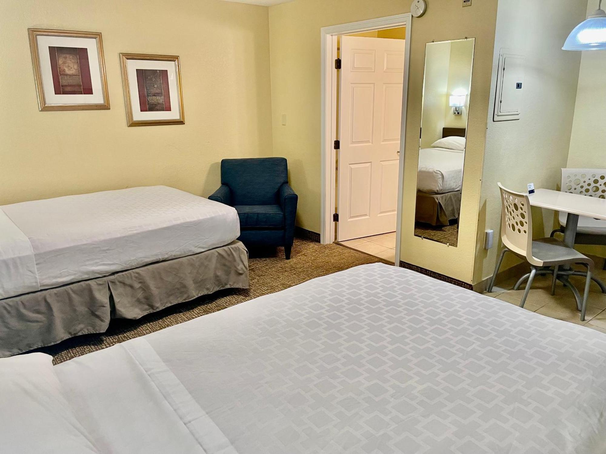 Suburban Studios Fort Myers Cape Coral Екстериор снимка