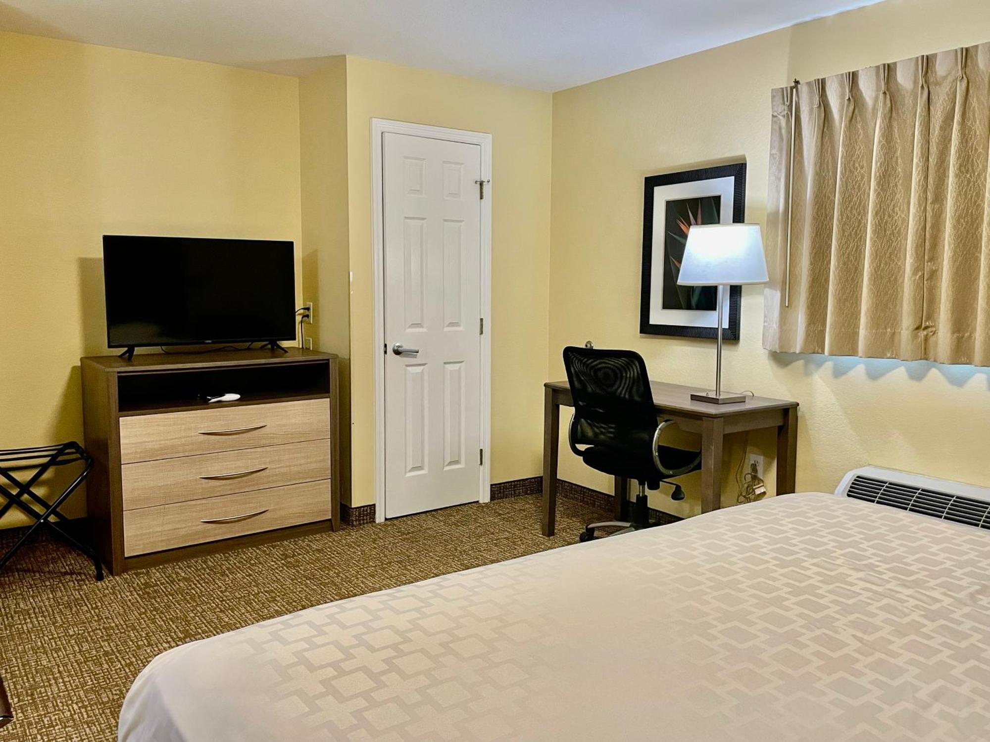 Suburban Studios Fort Myers Cape Coral Екстериор снимка