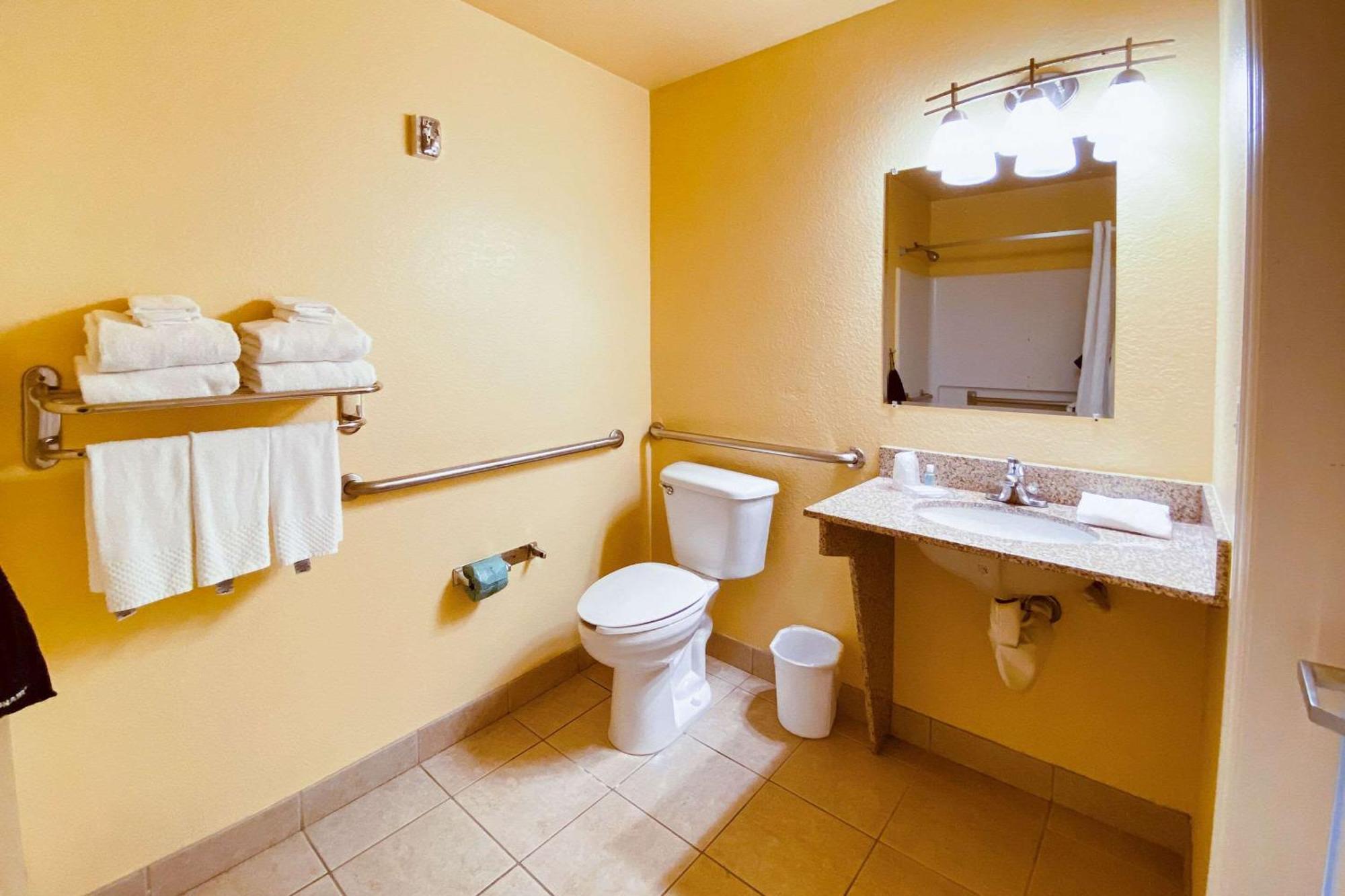 Suburban Studios Fort Myers Cape Coral Екстериор снимка