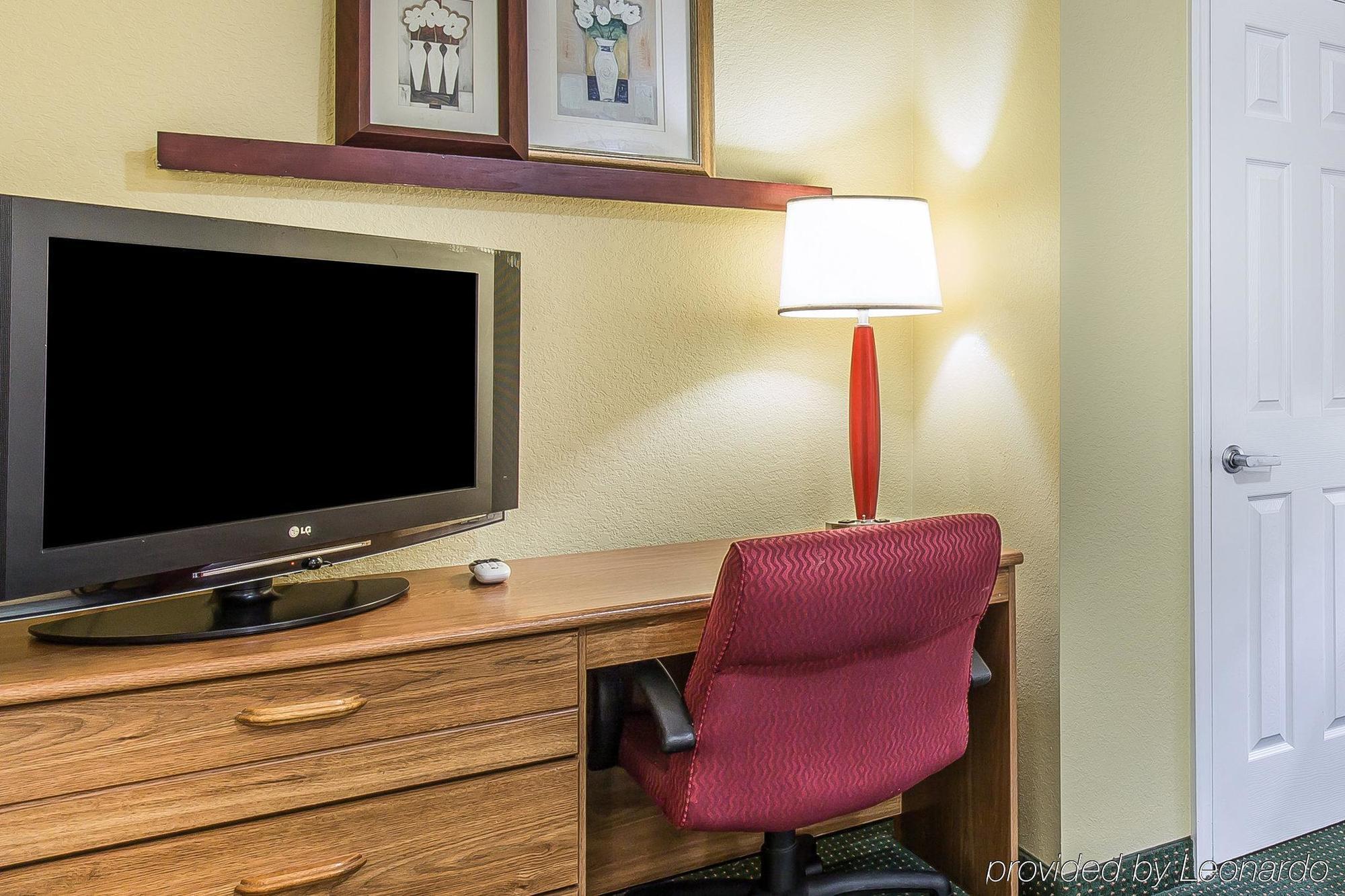 Suburban Studios Fort Myers Cape Coral Екстериор снимка